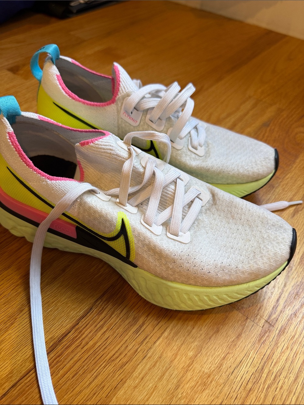 Nike Womens Infinity Run Sneakers